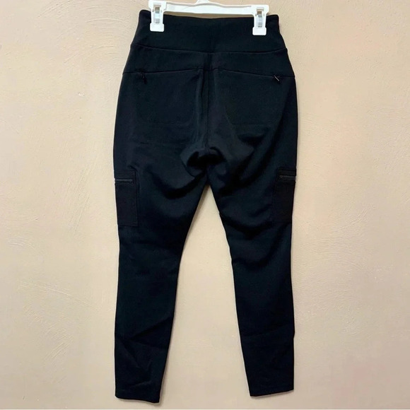 Athleta Headlands Hybrid Cargo Pants - Picture 10 of 16